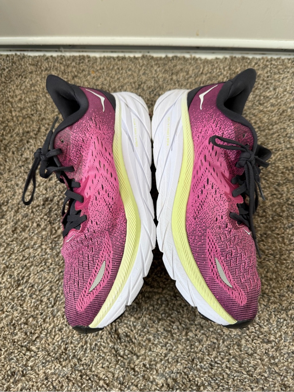 Hoka clifton 8 Women's Pink Athletic Running Shoes - Picture 3 of 6